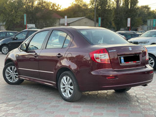 Suzuki SX4 foto 3