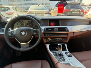 BMW 5 Series foto 2