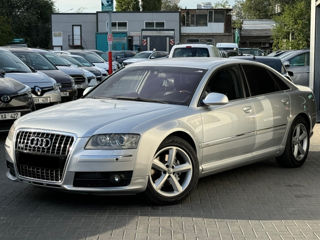 Audi A8 foto 1