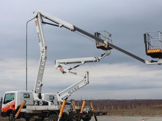 Servicii autoturn 18m -28 m : taierea copacilor , spalarea fatadelor-geamurilor .Calitatea garantata foto 3