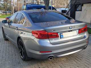 BMW 5 Series foto 6