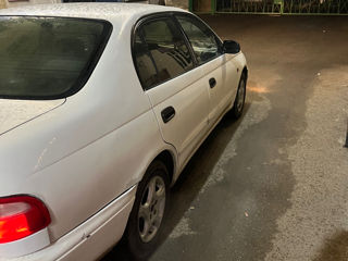 Toyota Carina foto 4