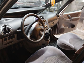 Citroen Xsara Picasso foto 8