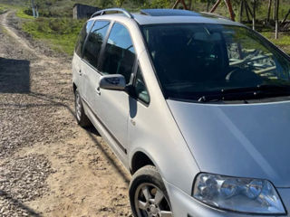 Volkswagen Sharan foto 9