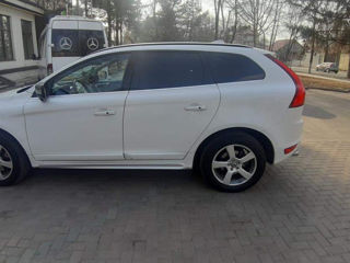 Volvo XC60 foto 1