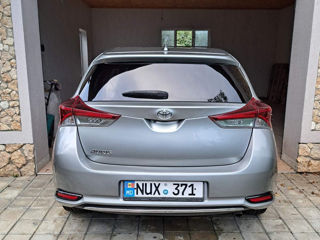 Toyota Auris foto 2