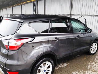 Ford Escape foto 3