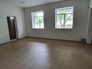 Oferim in chirie spatiu comercial 177 m2 foto 4