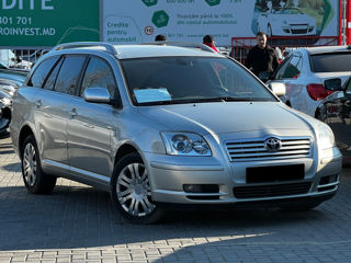 Toyota Avensis foto 5