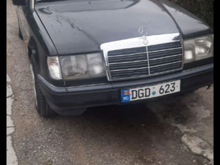 Mercedes Series (W123)