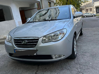 Hyundai Elantra foto 3