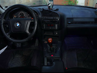 BMW 3 Series foto 4