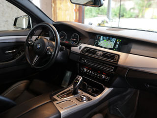 BMW 5 Series foto 10