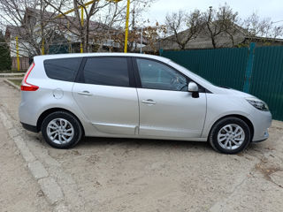 Renault Grand Scenic foto 6