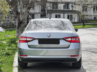 Skoda Superb фото 5