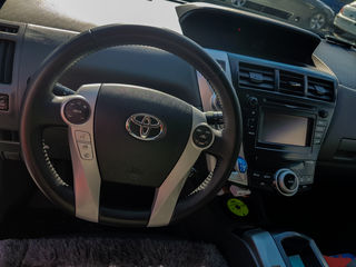 Toyota Prius + foto 7