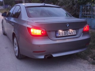 BMW 5 Series foto 3