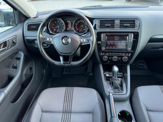 Volkswagen Jetta foto 11