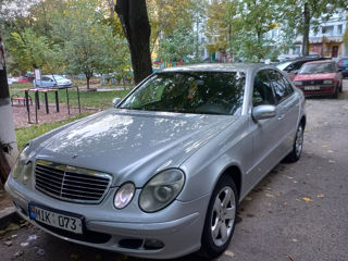 Mercedes E-Class foto 3