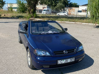 Opel Astra foto 1