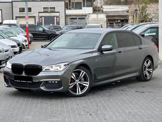 BMW 7 Series foto 3