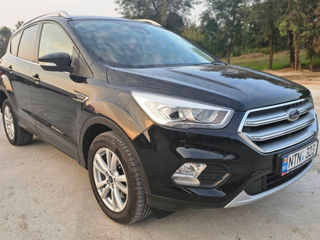 Ford Kuga foto 2