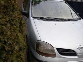 Nissan Almera foto 8