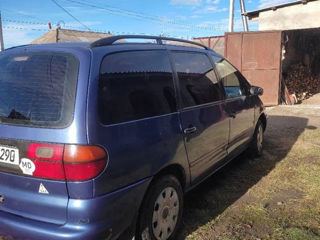 Volkswagen Sharan foto 4