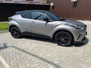 Toyota C-HR foto 5