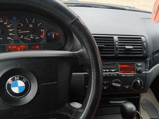 BMW 3 Series foto 3