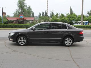 Skoda Superb foto 3