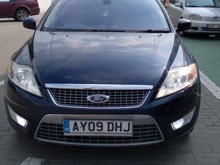 Ford Mondeo foto 2