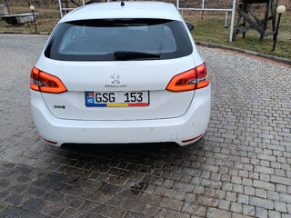 Peugeot 308 foto 4