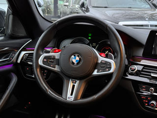 BMW 5 Series foto 8