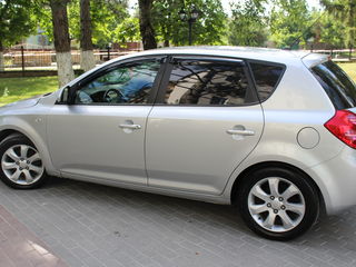 KIA Ceed foto 1