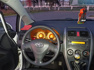 Toyota Auris foto 9