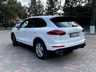 Porsche Cayenne foto 4