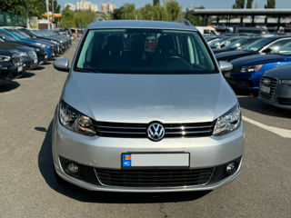 Volkswagen Touran foto 3