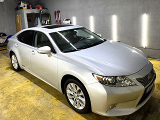 Lexus ES Series