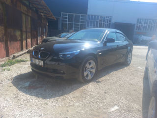 BMW 5 Series foto 1