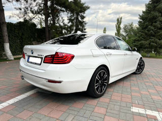 BMW 5 Series foto 3