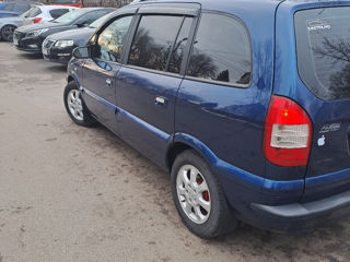 Opel Zafira foto 5