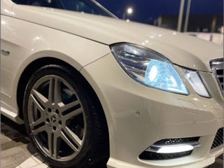 Mercedes E-Class foto 3