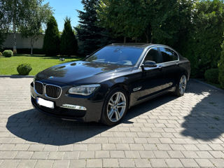 BMW 7 Series foto 2