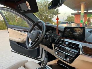 BMW 5 Series foto 9