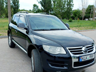 Volkswagen Touareg foto 2