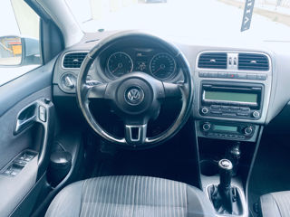 Volkswagen Polo foto 8