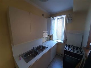 Apartament cu 3 camere, încălzire autonomă în sectorul Centru. foto 6