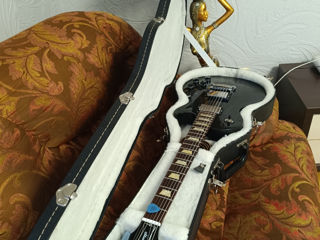 Gibson Studio. USA 2012г.