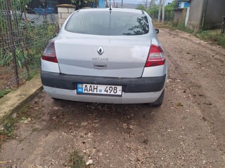 Renault Megane foto 2